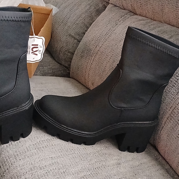 2024 Women's Chelsea Boots Chunky Boots For Women Platform Ankle Pull-On s6 - Picture 2 of 10